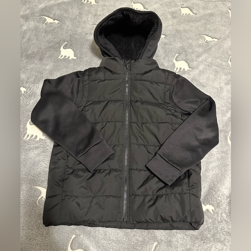Boy’s Old Navy Jacket - Size Small (6/7) - Black